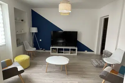 Image de Bel Appartement Cosy Proche de la Maison Carrée, Idéal Pour une Famille