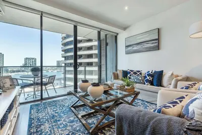 Image de Vaquay Glamptons In Docklands | Waterfront Views & Steps to Promenade