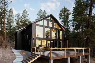 Image de The Raven House, beautiful mountain views, Sleeps 10!