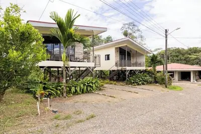 Image de Come, and immerse yourself in the true spirit of Pura Vida!