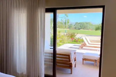 Image de Luxury villa with private pool, private hot tub on an 18-hole golf course