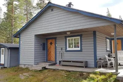 Image de Cozy ski lodge with 3 bedrooms, sauna, fireplace and internet