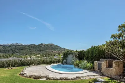 Image de Appartement 'Los Transparentes Familia O Parejas' avec vue montagne et piscine