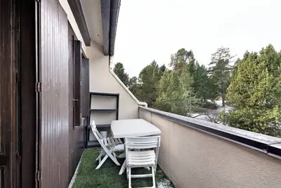 Image de Appartement 'Cosy Quiet Studio' avec vue sur la montagne, terrasse privée et Wi-Fi