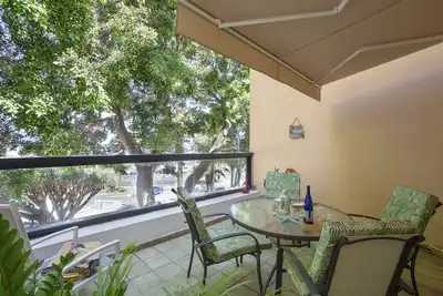 Image de Appartement de vacances 'By The Sea' avec balcon et Wi-Fi