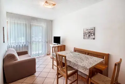 Image de Appartement \"Appartamento Bilocale 2\" avec vue sur la montagne, jardin partagé et Wi-Fi