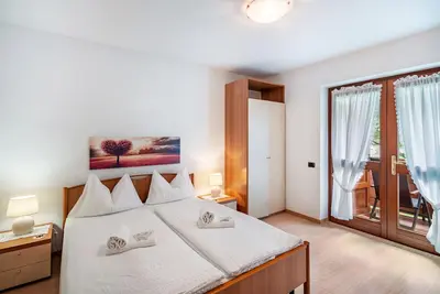 Image de Studio 'Appartamento Monolocale 4' avec vue sur la montagne, jardin partagé et Wi-Fi