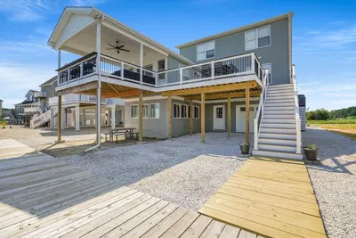 Image de Bayview - Game Room, Waterfront, Pools!