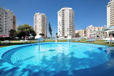 Image de Appartement 'Camões 13º C' avec vue mer, Wi-Fi, climatisation et piscine