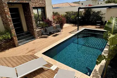 Image de Villa 3★ 8 pers à 100m plage, piscine chauffée & jacuzzi 5p