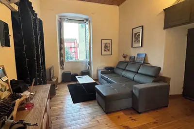 Image de Appartement Place Paoli Dans le Centre Historique de Corté