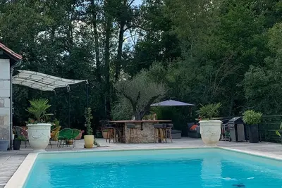 Image de \"Le Moulin de Parcoul : Oasis de Verdure en Périgord\"