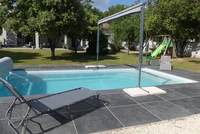 Image de Villa Climatisée Avec Piscine Pour 6 Personnes sur Terrain Clos