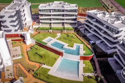 Image de Levalin | Higueron Garden Home with Bbq