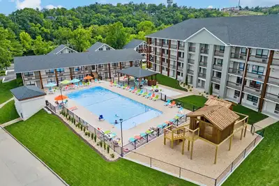 Image de Close to The Landing & Branson Convention Center