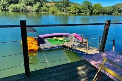 Image de dream stay on the river with Kayak Boat Bicycles Close to Paris both world