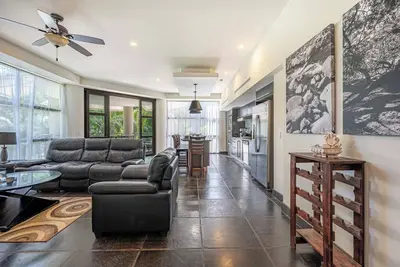 Image de Spacious La Perla Condo with Terrace and Views