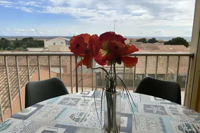 Image de Charmant 2 Pièces avec Piscine, Parking Privé à 10 min de la Plage - Saint Pierre La Mer