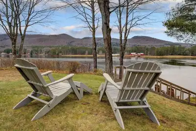 Image de Loon Watch. Private Adirondack Lakefront house on Lake Algonquin in Wells, Ny