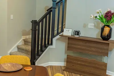 Image de Modern 2-Story New Build. 4 mi to Downtown, 3 Mi to Speedway. 10 Mi to  Airport