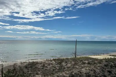 Image de Beach house on Lake Michigan 5 minutes from Pentwater!