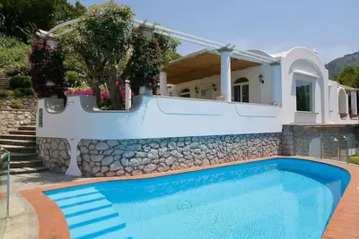 Image de Villa à Anacapri avec 6 chambres à coucher, 12 couchages