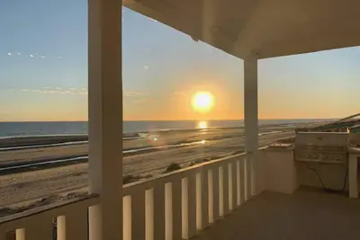 Image de 5 Bed, 4 Bath Beach Front House at the best beach in Rocky Point, Playa Encanto.