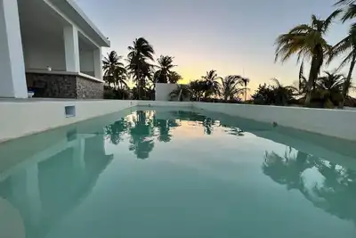 Image de beachfront 3 bedroom house with terrace and pool in San Crisanto, Yucatán