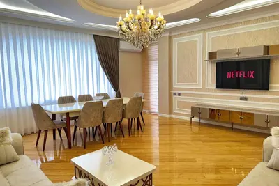 Image de apartment loved by guests.