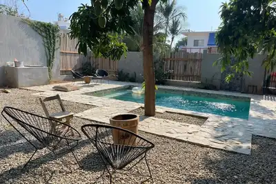 Image de Bungalow rustic chic next to the beach