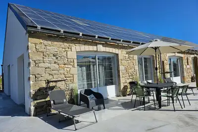 Image de Magnifique maison de vacances en Pierre neuve - Proche de la mer et Campagne