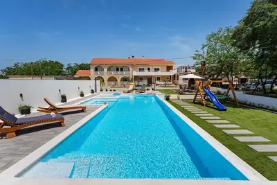 Image de Magnifique appartement à Galovac avec.