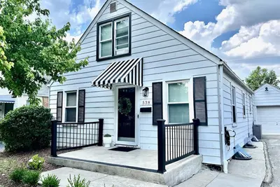 Image de The Columbus Cape Cod Cottage | 1st Floor Beds!