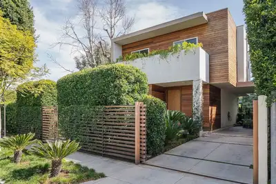 Image de Flora House Lush Get away in La