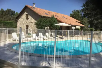 Image de Grande Maison Landaise Dans Parc Boisé