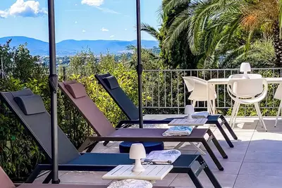 Image de Exklusives Ferienhaus mit Traumhaftem Meerblick in Sainte Maxime