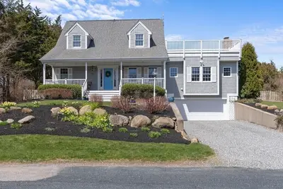 Image de Dream Getaway Home in Gansett