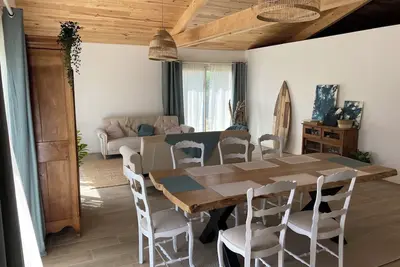 Image de Bord de mer Spacieuse Maison Familiale
