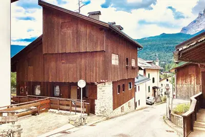 In The Heart Of The Dolomites Near Cortina D'Ampezzo Wi. Fi Free