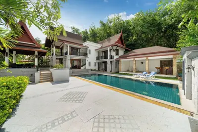Image de Thai Villa Aurora Estate 4 bedrooms with pool and garden in Kamala, Phuket