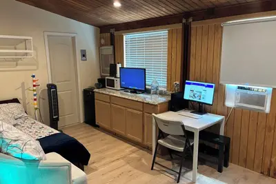 Image de Studio Room with Full Bath