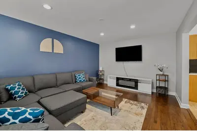 Image de Cozy, Sunny, and Clean Apt 3 bd Free Parking