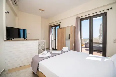 Image de Solis Maisonette with Jacuzzi in old town