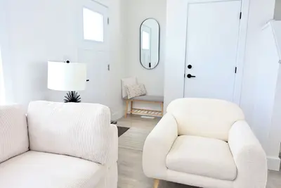 Image de *New* Modern House With Private Hot Tub & Parking