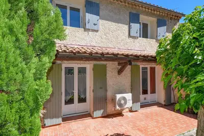 Image de Superbe maison à Eyguières avec WiFi