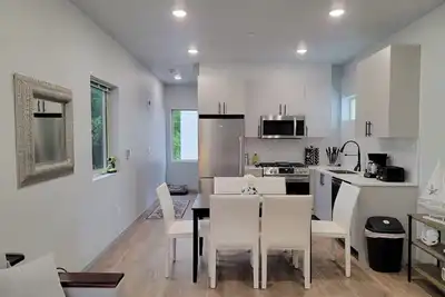 Image de Modern and beautiful home with rooftop in Seattle