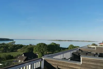 Image de \"Isbiorn\" - 300m from the sea by Interhome