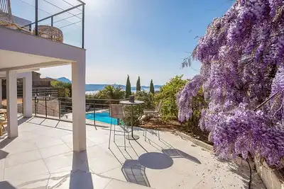 Image de Superbe Villa 6 Chambres, vue Mer, Piscine & Pétanque, 5mn de la Plage