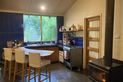 Image de \nThe country cottage \n\nClose to town. \nFamily friendly and pet friendly. \n