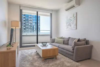 Image de With 2 bedrooms, 2 bathrooms, this apartment impresses with its breathtaking panoramic views